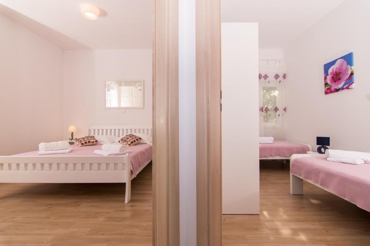 Apartman Sun Solin Lägenhet Exteriör bild